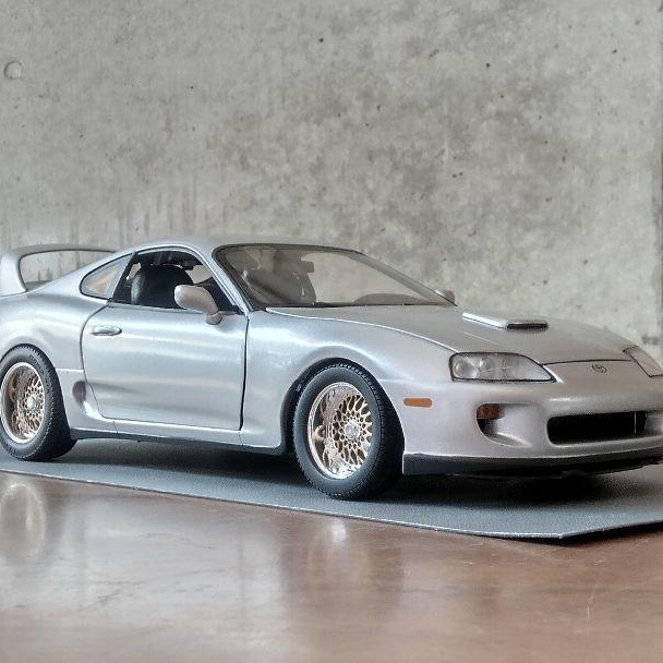 Kyosho 1/18 Scale Model Car Custom Kyosho Toyota Supra JZA80