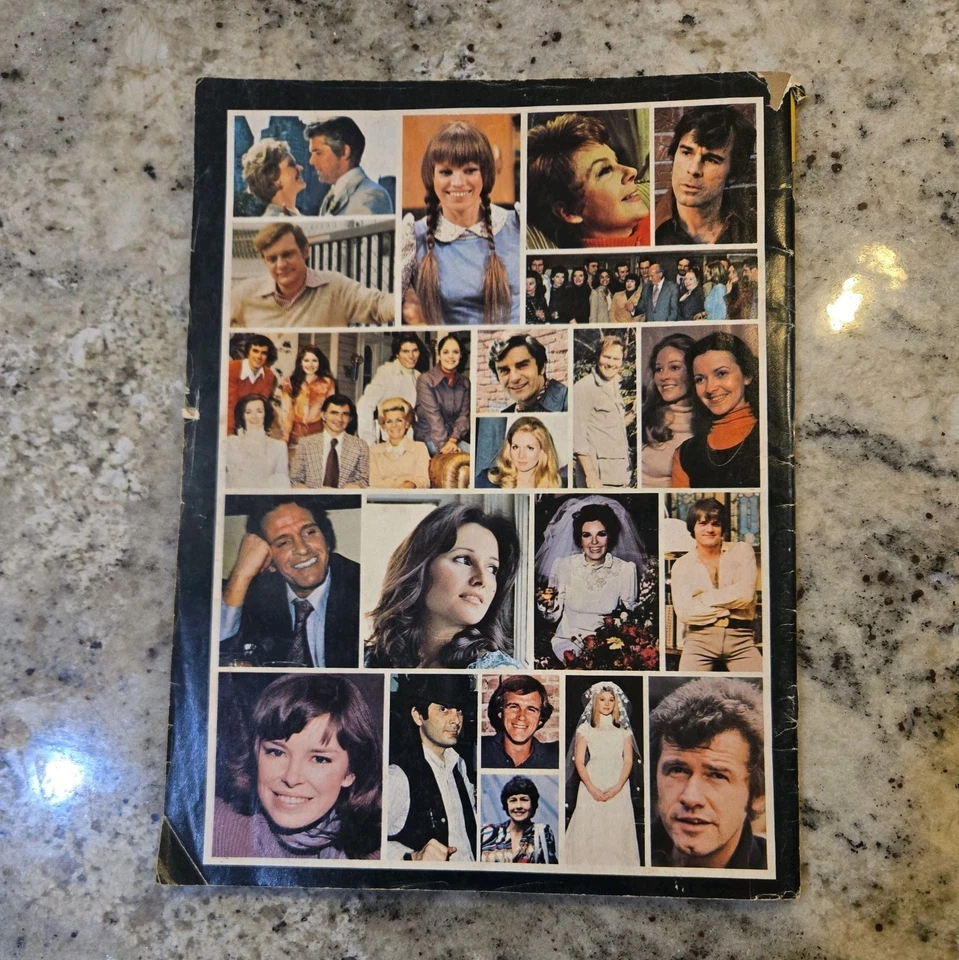 Daily TV Serials Vtg June 1976 Magazine Soap Opera - Color Photos - *A1* - Image 2 of 4