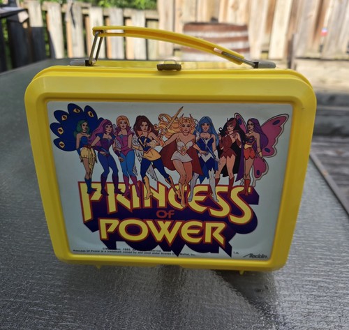 Vintage Yellow Princess of Power Lunchbox Aladdin Mattell 1985 EUC 
