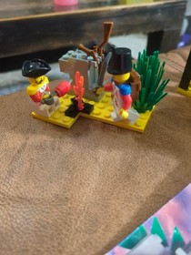 Lego - Pirates  - 1729 - Barnacle Bay Value Pack - 100% Complete - Instructions