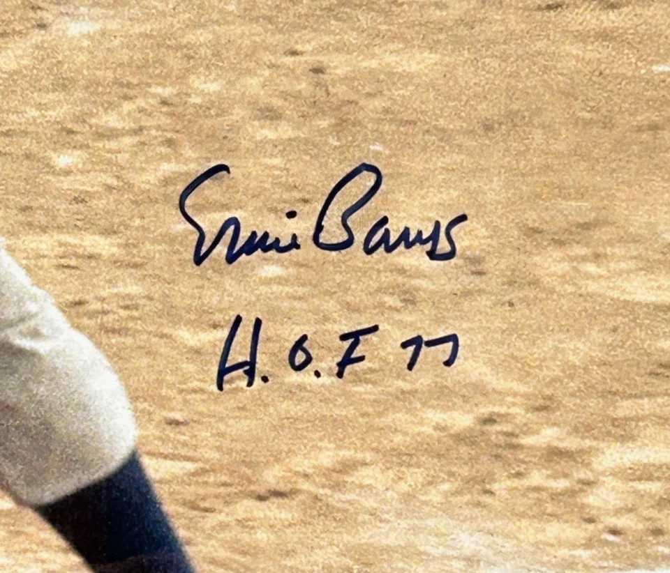Foto autografiada de Ernie Banks 'HOF 77' 16x20 - Marco de lujo (28x30) certificado de autenticidad PSA/DNA Foto 2 de 4