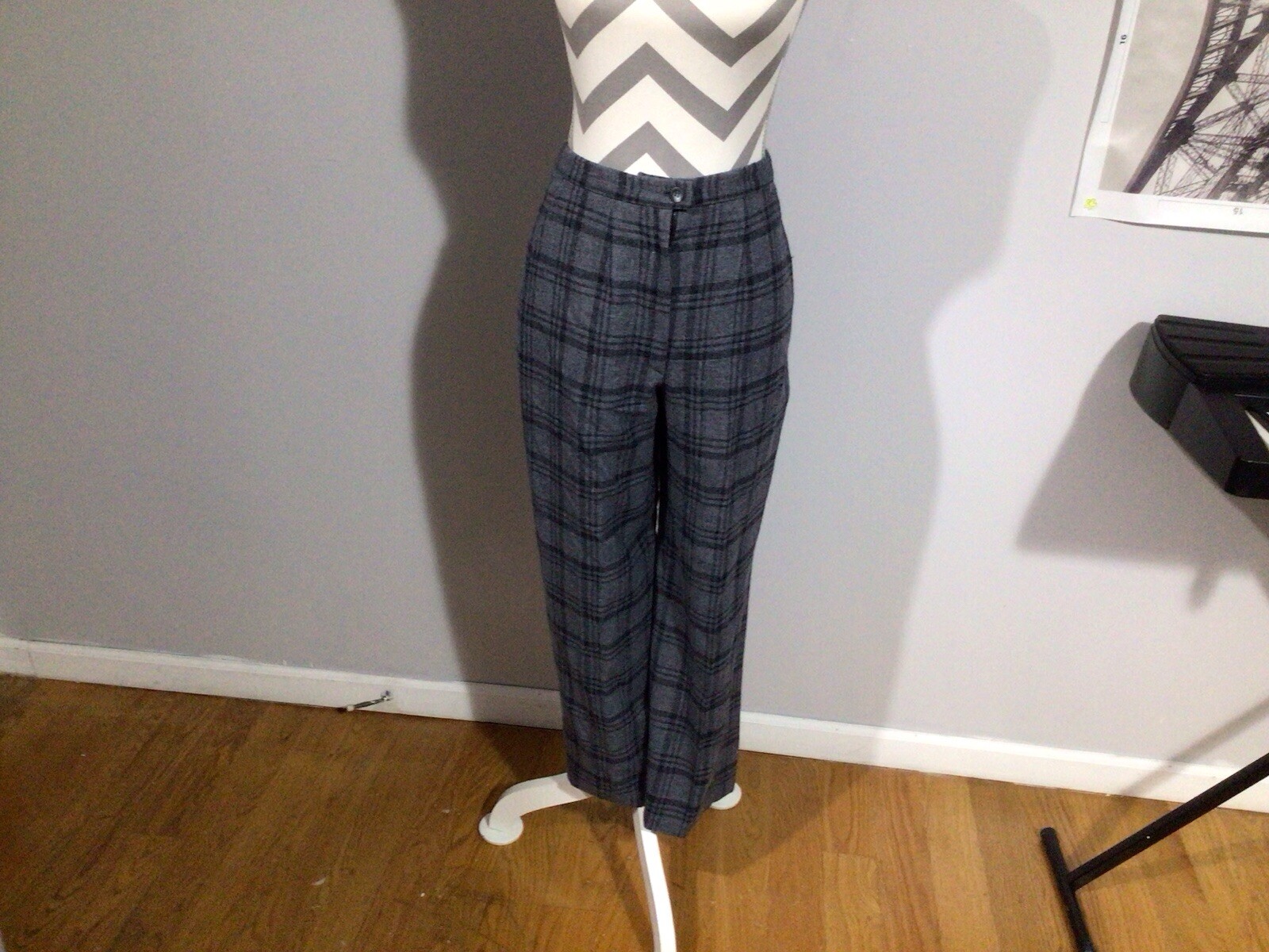 Pendleton Gray  Wool Plaid Lined Slash Pocket Dre… - image 2