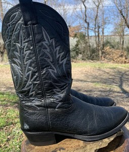 black bullhide boots