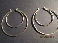 Women's gold tone double hoop earrings pre-owned