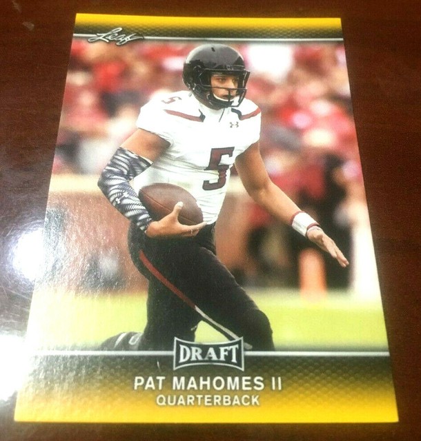 Patrick Pat Mahomes II 2017 Leaf Gold Rookie RC Card 56 Texas Tech 