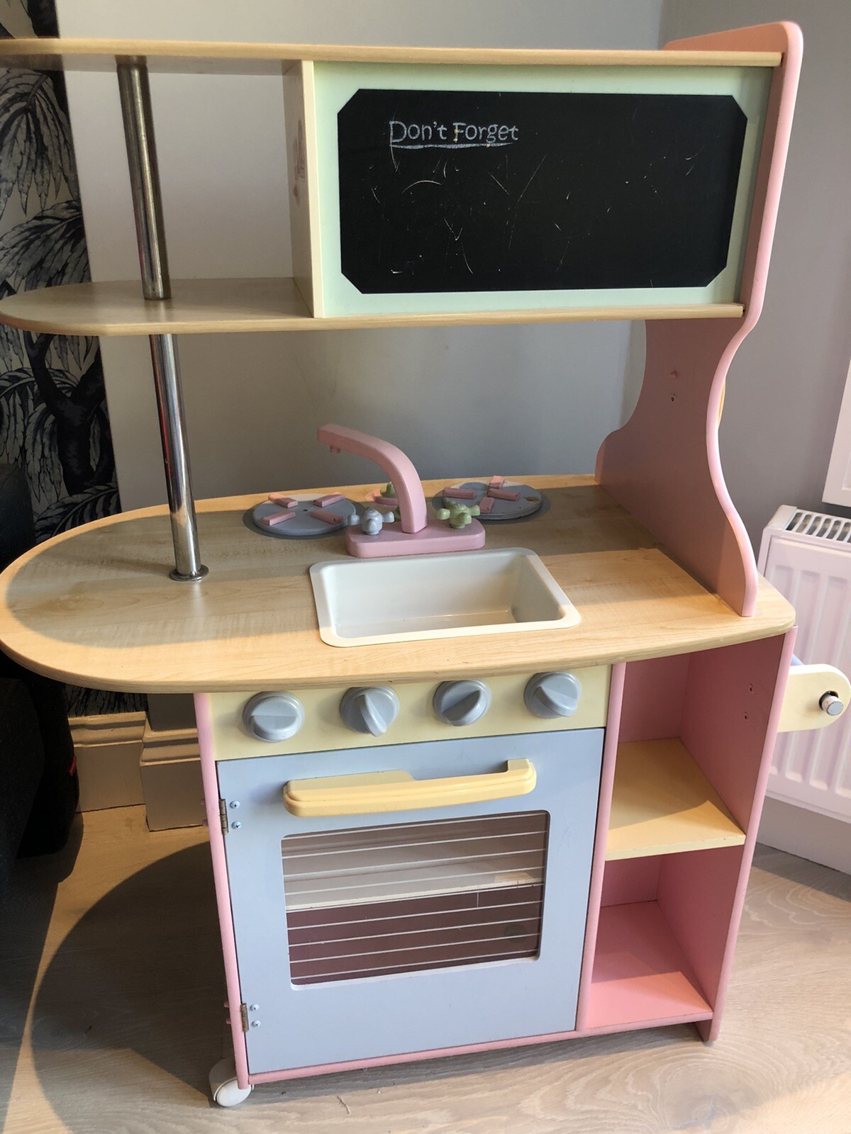 Early Learning Centre 139155 Wooden Diner Kitchen Red For Sale Ebay