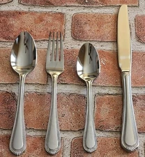 4 Piece Oneida Countless Stainless Flatware Beaded Silverware