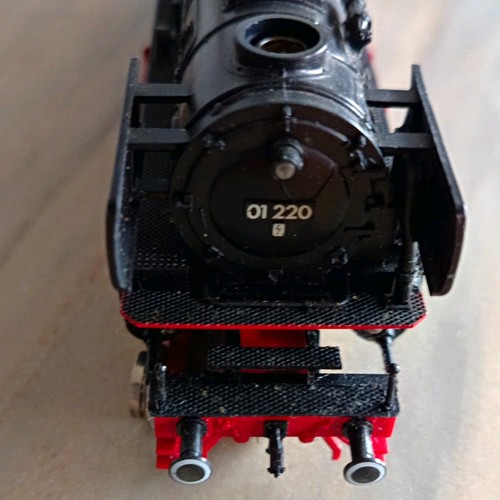 H0 Dampflok BR 01 220 mit Tender schwarz/rot Maßstab 1:87 Nr. 01220 | Condition: Gebraucht
