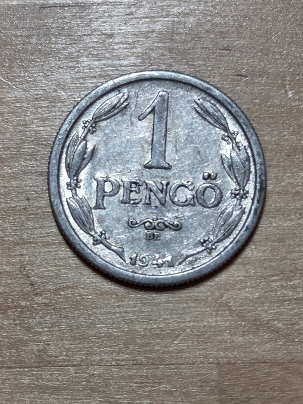 Hungary 1 Pengo coin, 1941. KM# 521, aluminum. Hungarian coat of arms.