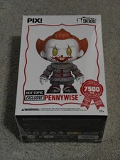 THRILLJOY Pennywise LE 7500 Hot Topic Exclusive Brad new