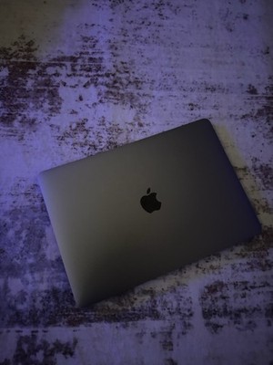 Apple MacBook Air 13 inch Laptop - A2179 (January, 2020) for sale