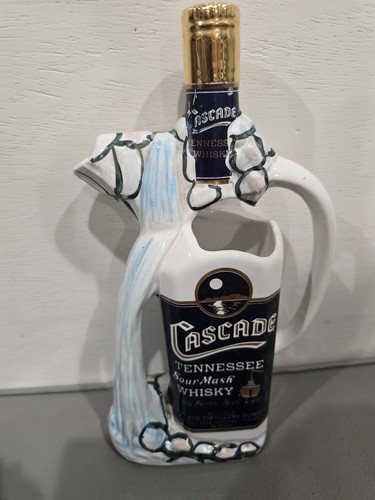 Vintage Cascade Whiskey Whisky Decanter Water Pitcher Carafe Bottle | eBay