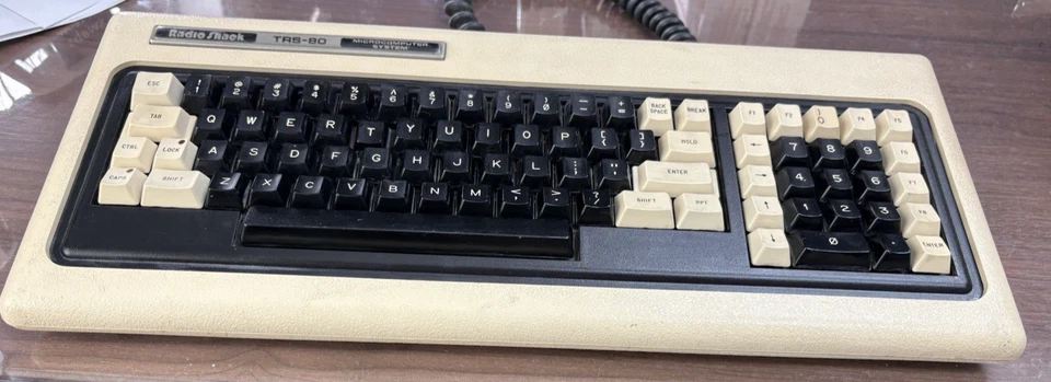 Radio Shack TRS-80 Micro Computer Keyboard - Image 2 of 4