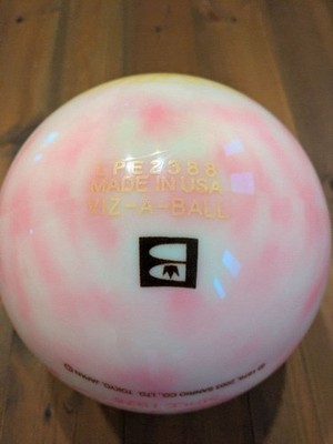 2003年☆新品　ハローキティ　ボウリング　玉　わたる Hello Kitty VIZ-A-BALL Bowling Ball Pink 2003 USA Made Undrilled