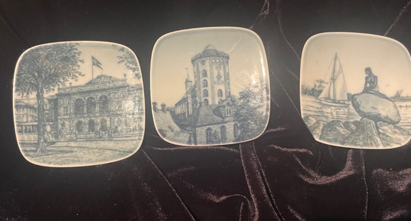 B&G Copenhagen 3 Porcelain Kjeld Bonfils 3” Square Dipping Plates