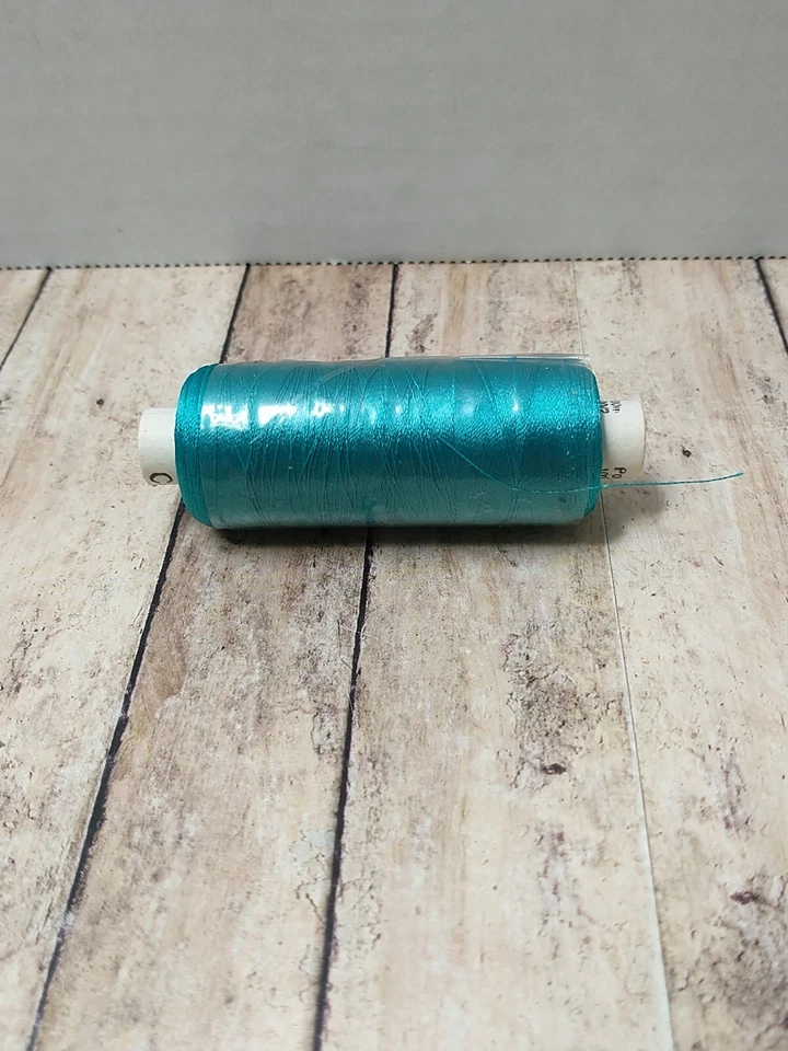 Madeira Polyneon 1000m Embroidery Thread Color 1846 Green - Image 2 of 4