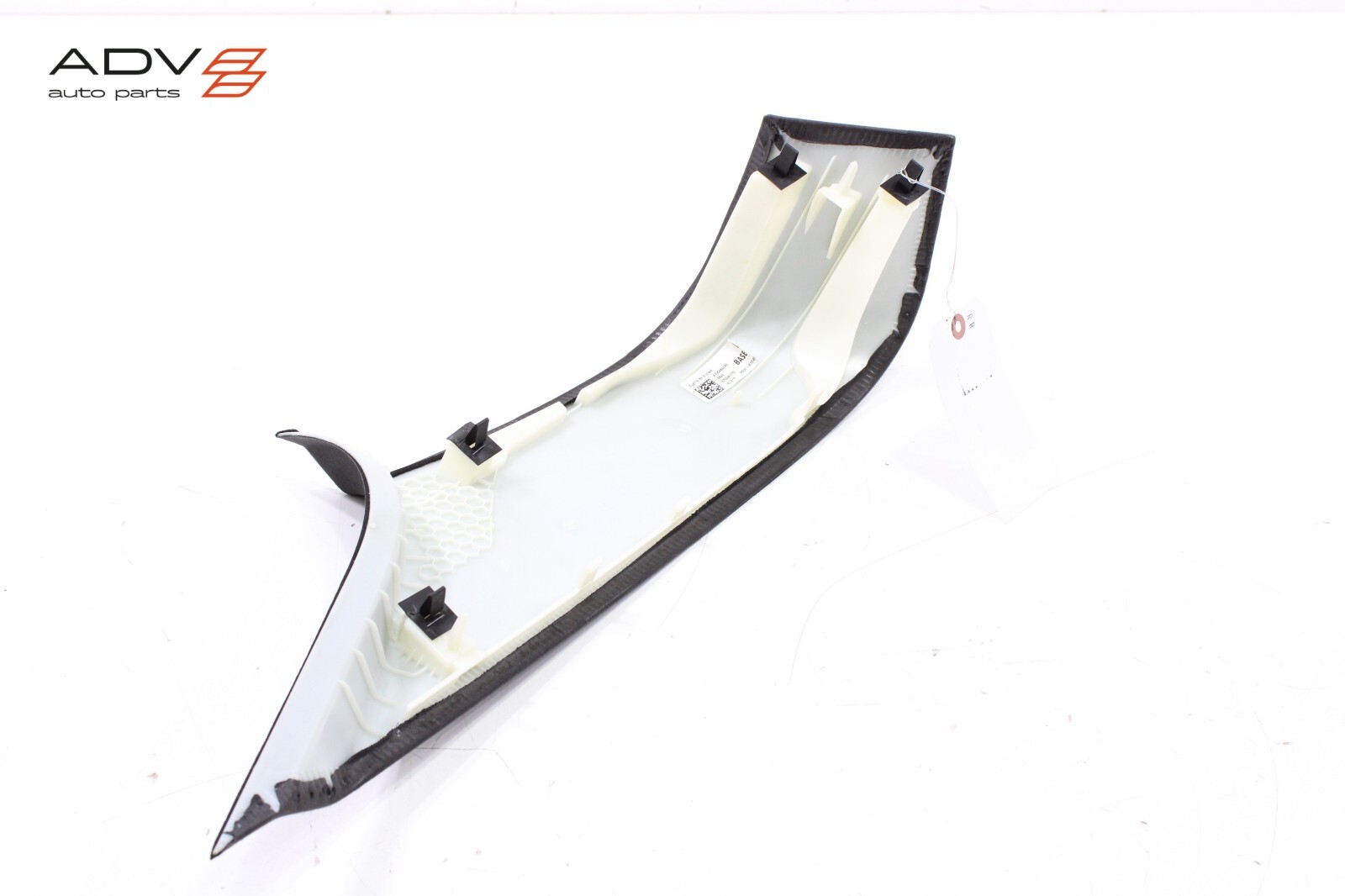 2017 - 2020 MASERATI LEVANTE REAR RIGHT SIDE D PILLAR UPPER COVER TRIM PANEL OEM