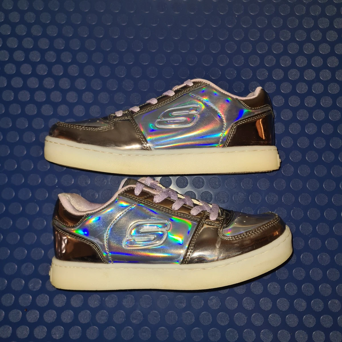 Scarpe che hot sale si illuminano skechers