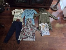 Boys Size 6 /7 Marvel, Old Navy, Carters Clothing Bundle 9-Piece  13.00