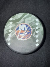 NHL New York Islanders Mike Reilly Signed Military Appreciation Puck