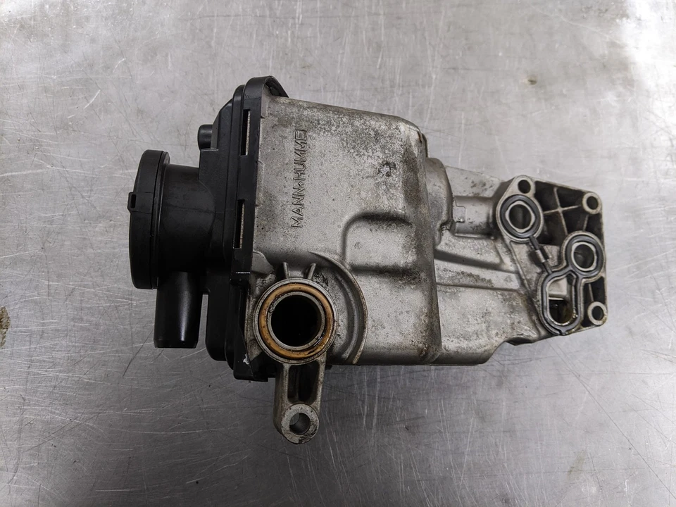 Carcasa de filtro de aceite de motor para 04-10 Volvo S40 2.4 30637898 Foto 2 de 4