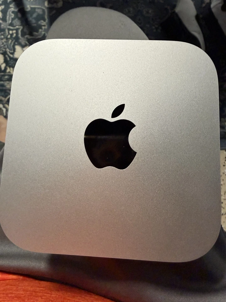 Apple Mac Mini M4 (16 GB memory) (256 GB storage)  - OPEN BOX - Image 3 of 4