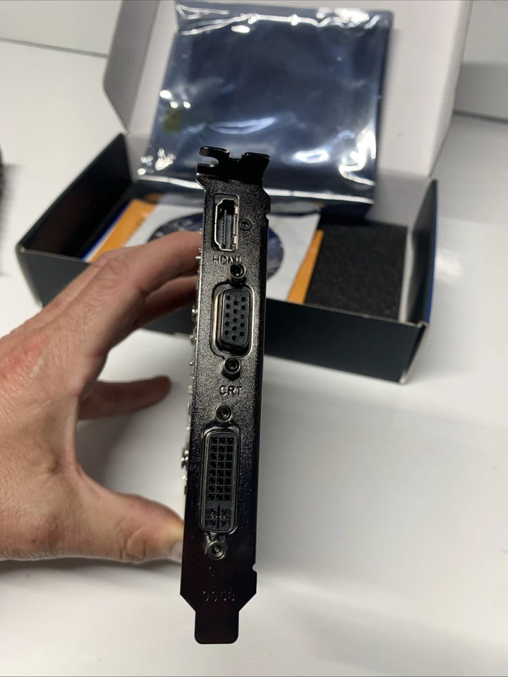 Galaxy NVIDIA GeForce 210 1GB DDR2 PCIe CRT DVI HDMI VGA Graphics Card - Image 4 of 4