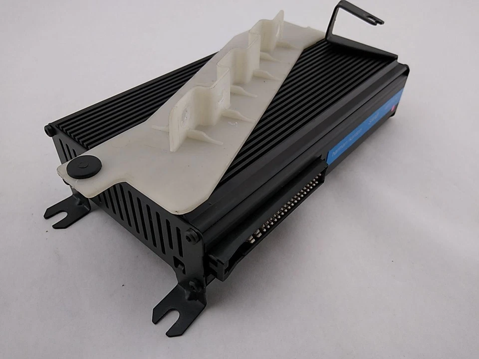 Módulo amplificador de audio de radio estéreo Saab 9-5 Aero SEDAN compatible con 1999-2010 00 01 02 Foto 2 de 4