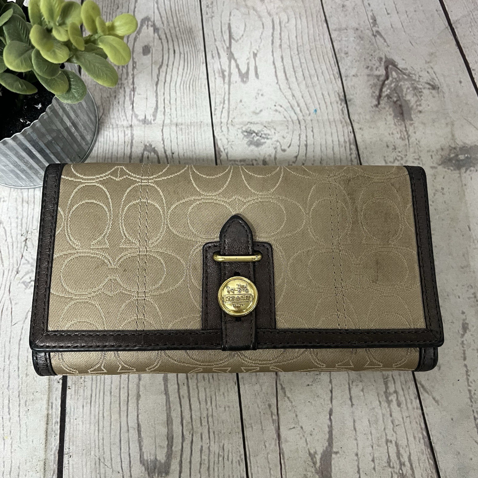 Coach New York Jacquard Patent Leather Trim Khaki Logo Tri Fold Wallet Checkbook thumbnail 2