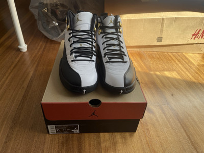 Jordan 12 Royalty US11