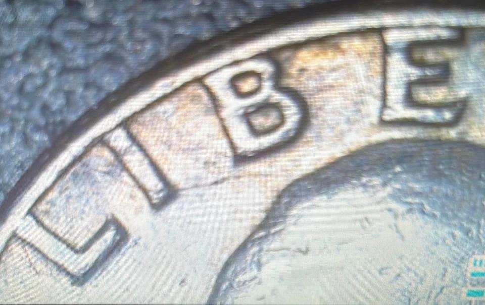 RARE 1982-P QUARTER ~ FILLED MINT MARK ERROR / In Liberty/in God We Trust /year - Image 4 of 4