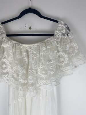 Petal + Pup Women's Lace Peckar Dress Maxi Size M White Bridal Bride Wedding | eBay Petal + Pup Women's Lace Peckar Dress Maxi Size M White Bridal Bride Wedding | eBay