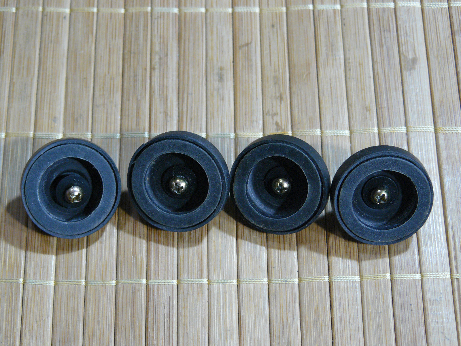 SONY PSLX30 DIRECT DRIVE TURNTABLE PARTS 4 X ISOLATING FEET. JAPAN eBay