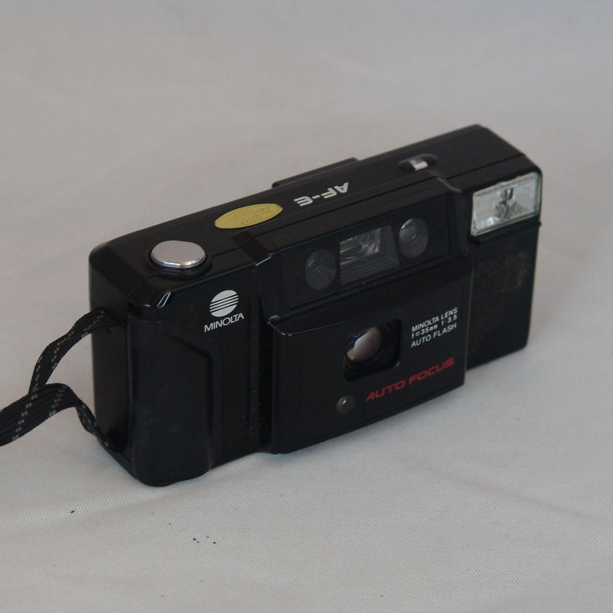 Vintage Minolta AF-E 35mm Camera Battery Tested Flash Working