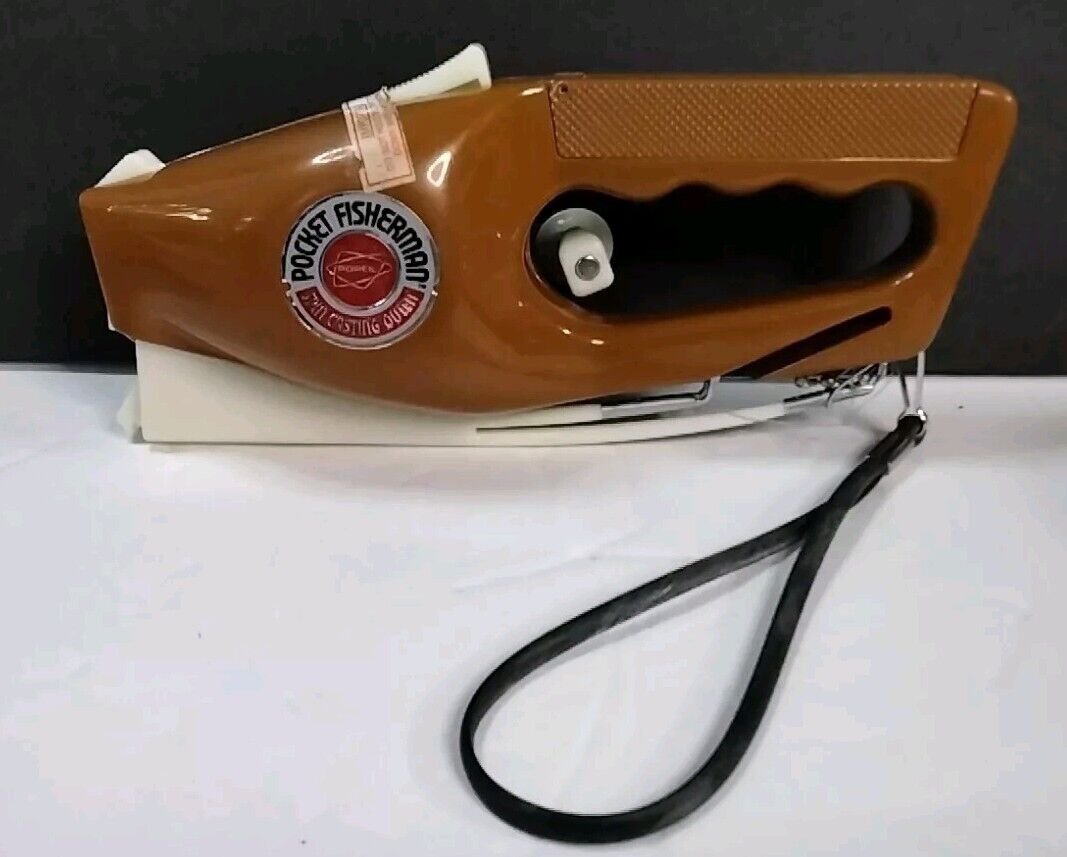 Vintage 1972 Popeil's Spin Casting Fishing reel pocket Vintage 1972 Popeil's Spin Casting Fishing reel pocket