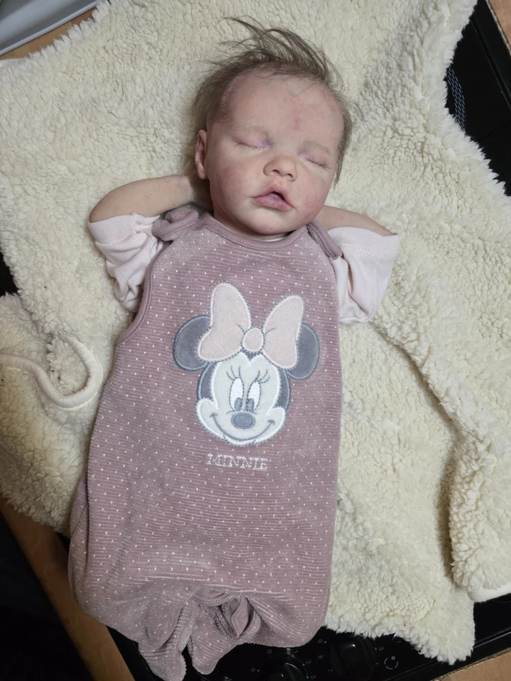 WOCHENENDPREIS!Vollsilikonbaby zu Verkaufen - Bild 2 von 4