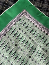 Vintage Glentex Women Silk 18 By 46 Scarf Green Feather Print