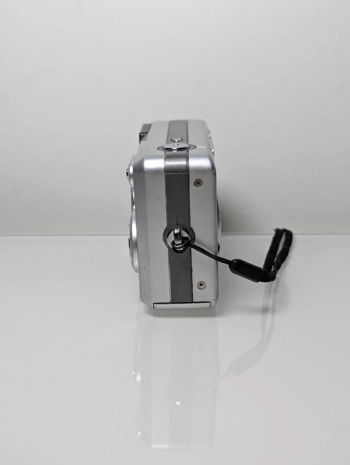 Polaroid PDC-5055 5.3MP Digital Camera (Tested Working) - Image 4 of 4