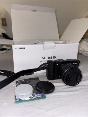 Fujifilm X-M5 Kamera mit XC 15-45mm (Auslösungen: 159) #12072b7