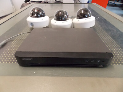 Hikvision Digital Video Recorder DS-7204HUHI-K1/P + 3x Kamera (2412-22), MwSt