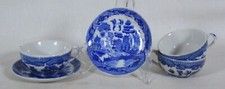 REPLACEMENT JAPAN CHILD BLUE WILLOW PATTERN PORCELAIN 3 TEACUP  2 SAUCER DISHES