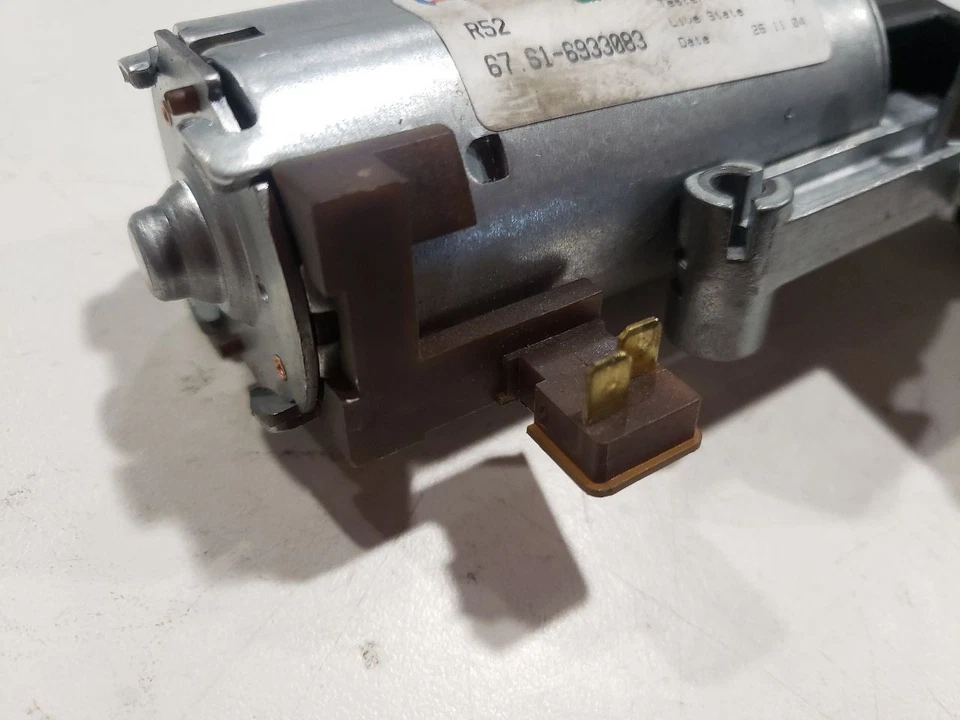 Convertible Top Roof Motor - 2005 Mini Cooper S R52 W11 - 05-08 OEM 6933083 - Image 2 of 4