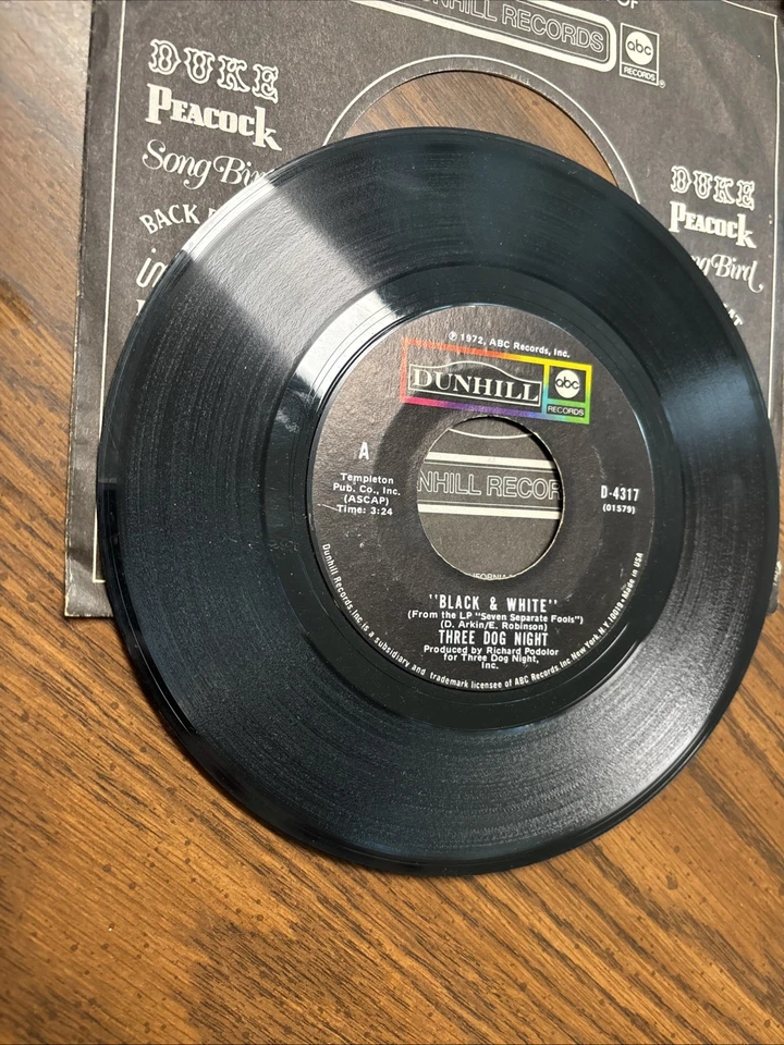 Three Dog Night -Black and White/Freedom for the Stallion 45 RPM NICE! - Image 4 of 4