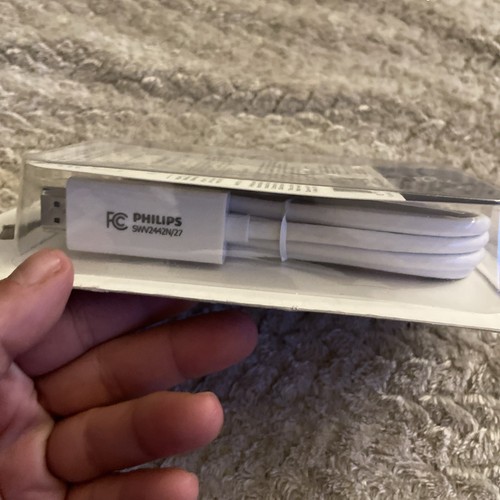 Philips 6ft. Mini DisplayPort to HDMI Cable White Audio/Video - Sealed Box - Picture 5 of 9