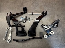 MITTIG Fu&szlig;raste Fu&szlig;rasten Rastenanlage Harley Davidson Softail Street Bob M8