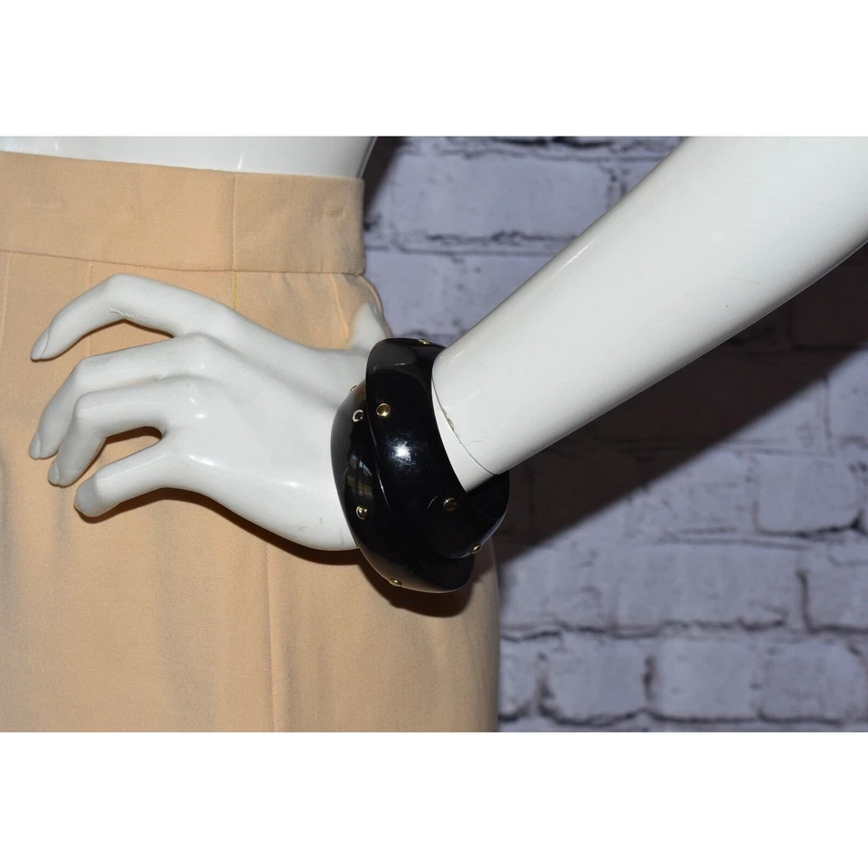 Brazalete ALEXIS BITTER 2 piezas Paris Runway Lucite apilado con tachuelas ¡RARO!! Foto 2 de 4