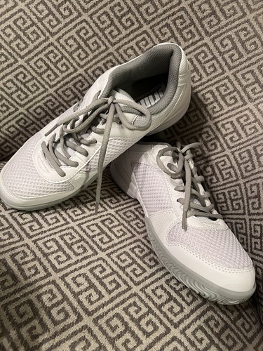 New PRINCE Women's Cross-Court Tennis Pickleball Court Shoes. White Size 9 M.