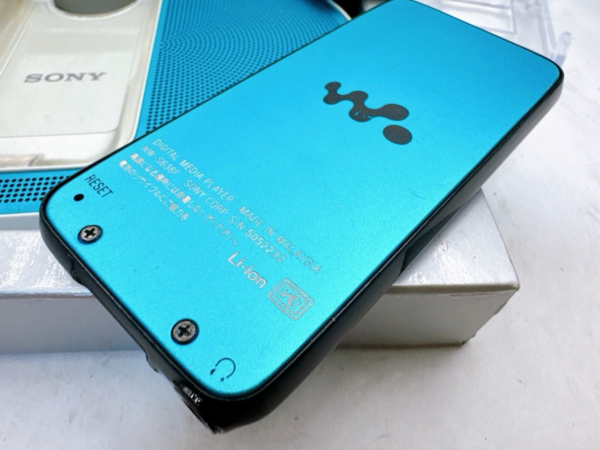 Sony Walkman NW-S638FK Digital Media Player MP3 8GB Blue Speaker