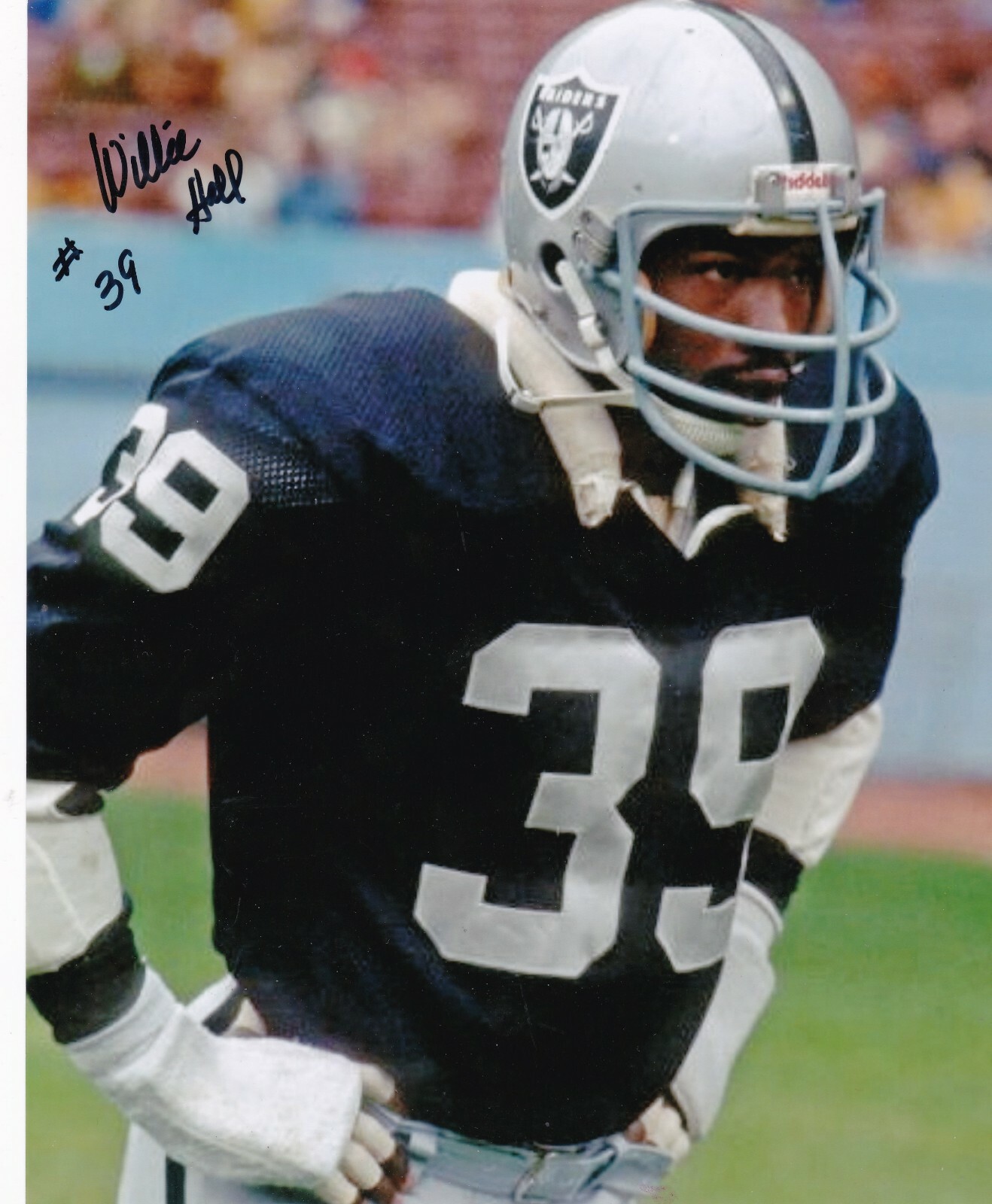 WILLIE HALL OAKLAND RAIDERS ACTION SIGNED 8x10 