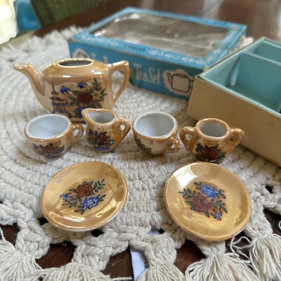   7点ティーセット VINTAGE 7 Pc SET PORCELAIN TOY TEA SET MADE IN JAPAN FLOWERS